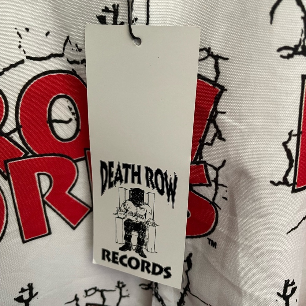 Death Row Records Short Sleeved Mens Shirt With Tags Size M Snoop Dogg Tupac Dre - Picture 3 of 4